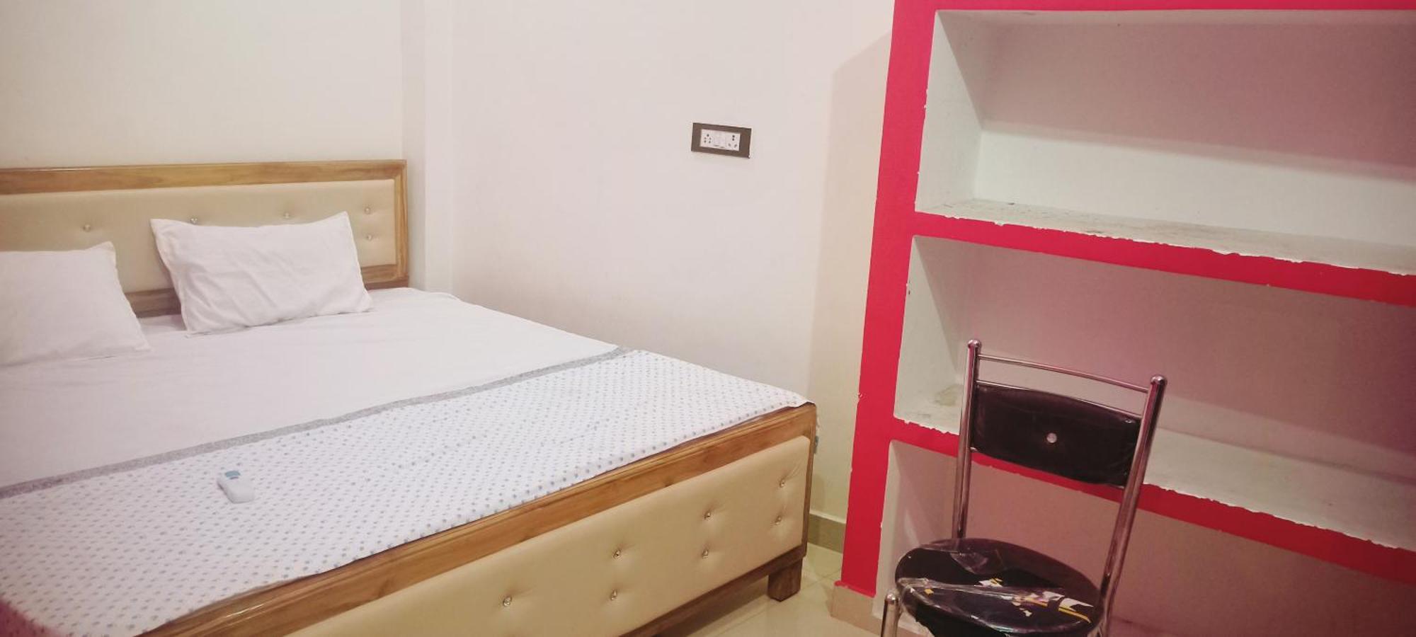 Maa Savitri Gest House Hotel Ayodhya ภายนอก รูปภาพ
